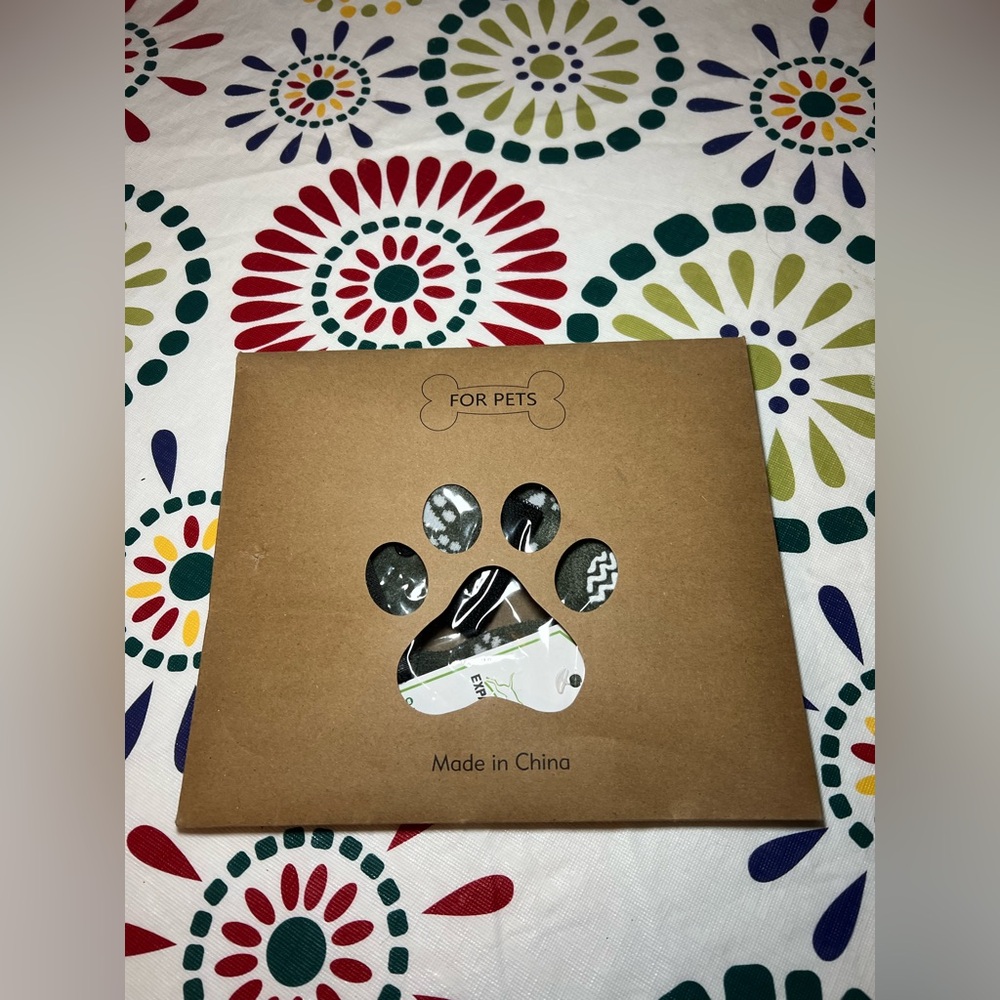 NWT EXPAWLORER Double Side Anti-Slip Dog Socks